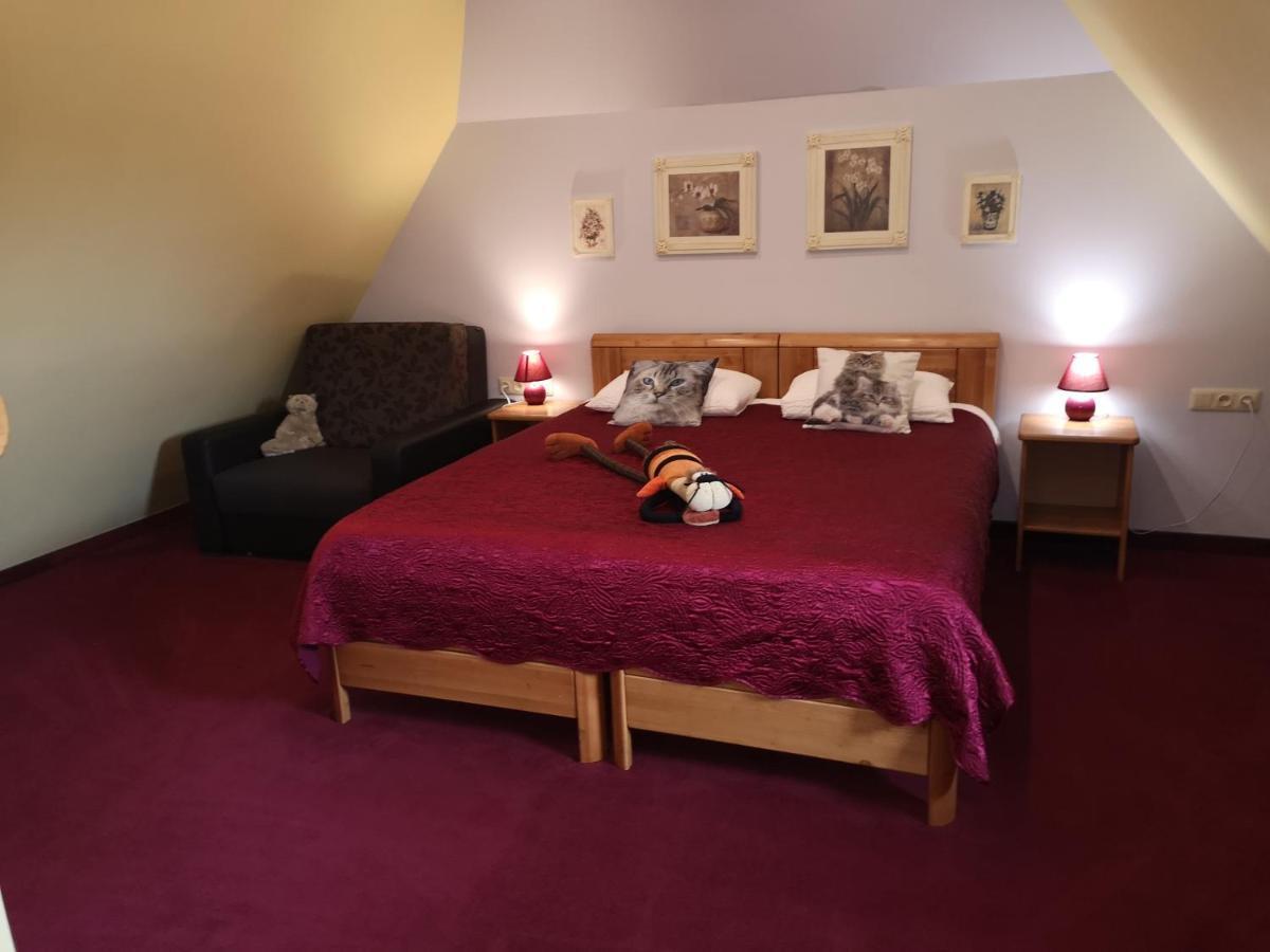 Hotel Senlici Jelgava Ngoại thất bức ảnh