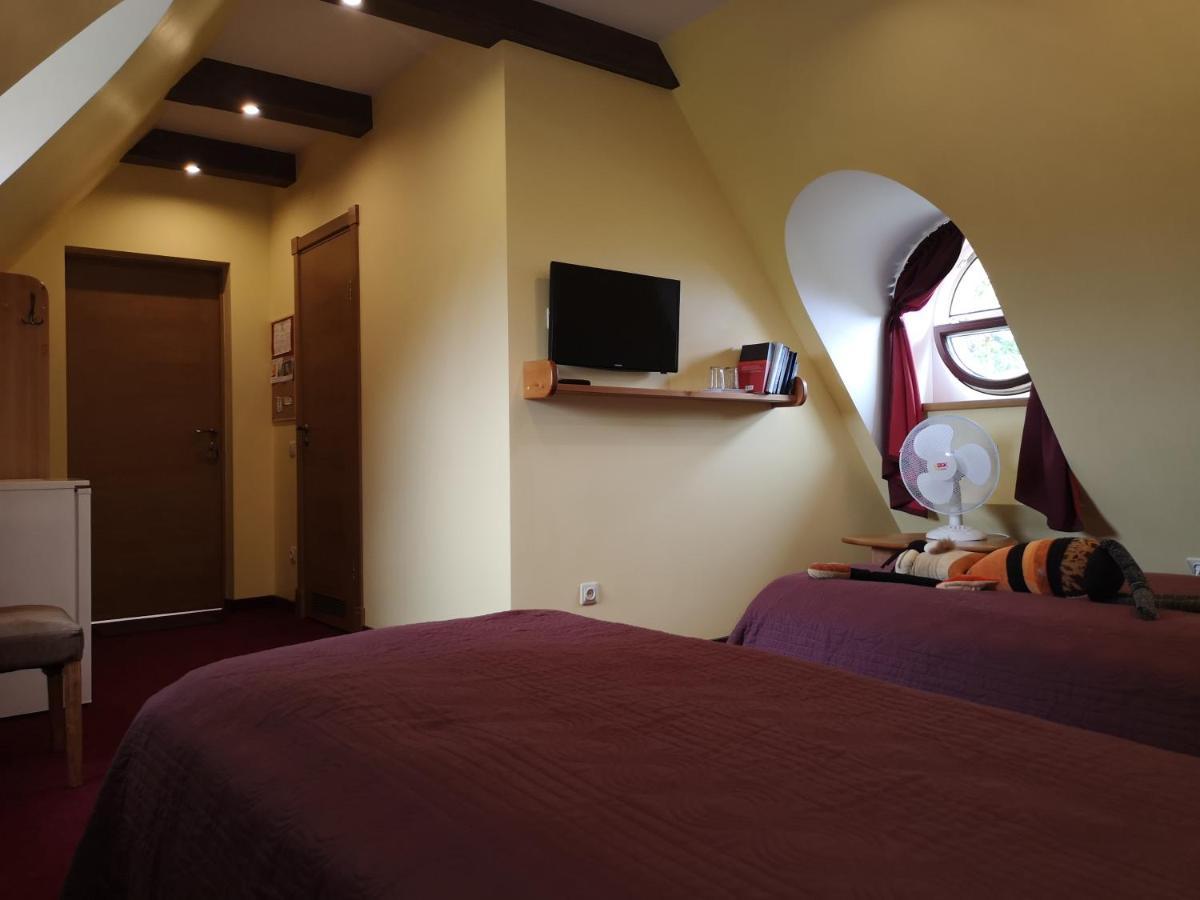 Hotel Senlici Jelgava Ngoại thất bức ảnh